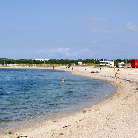 Family Friendly House With A Swimming Pool - 21939 Vikendica Sibenik