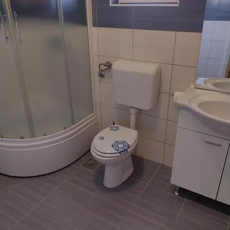 Family Friendly House With A Swimming Pool - 21939 Sibenik