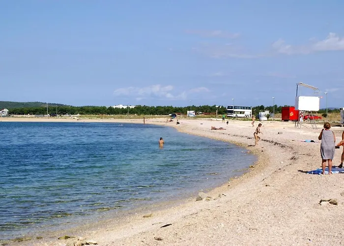 Family Friendly House With A Swimming Pool - 21939 Hébergement de vacances Šibenik