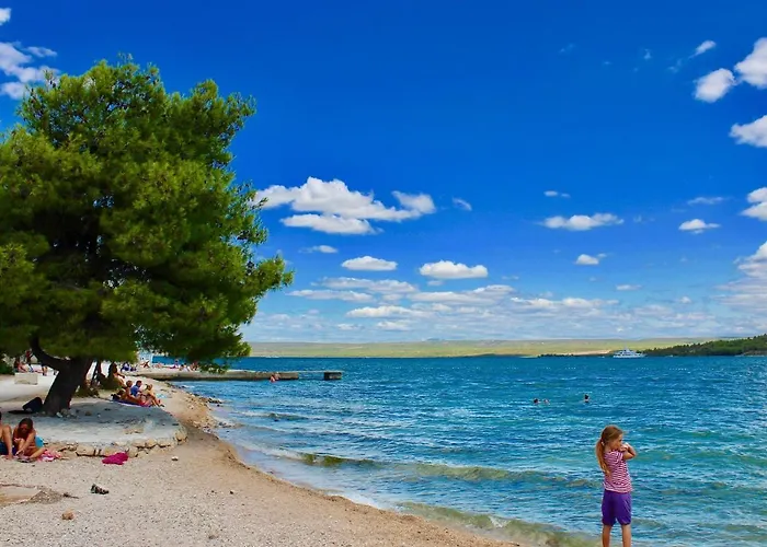 Family Friendly House With A Swimming Pool - 21939 Hébergement de vacances *