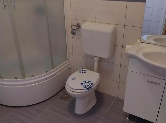 Family Friendly House With A Swimming Pool - 21939 Šibenik