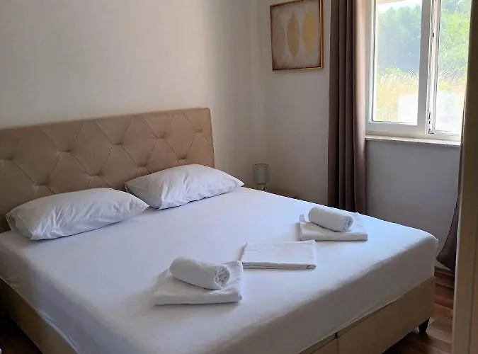 Family Friendly House With A Swimming Pool - 21939 * Šibenik